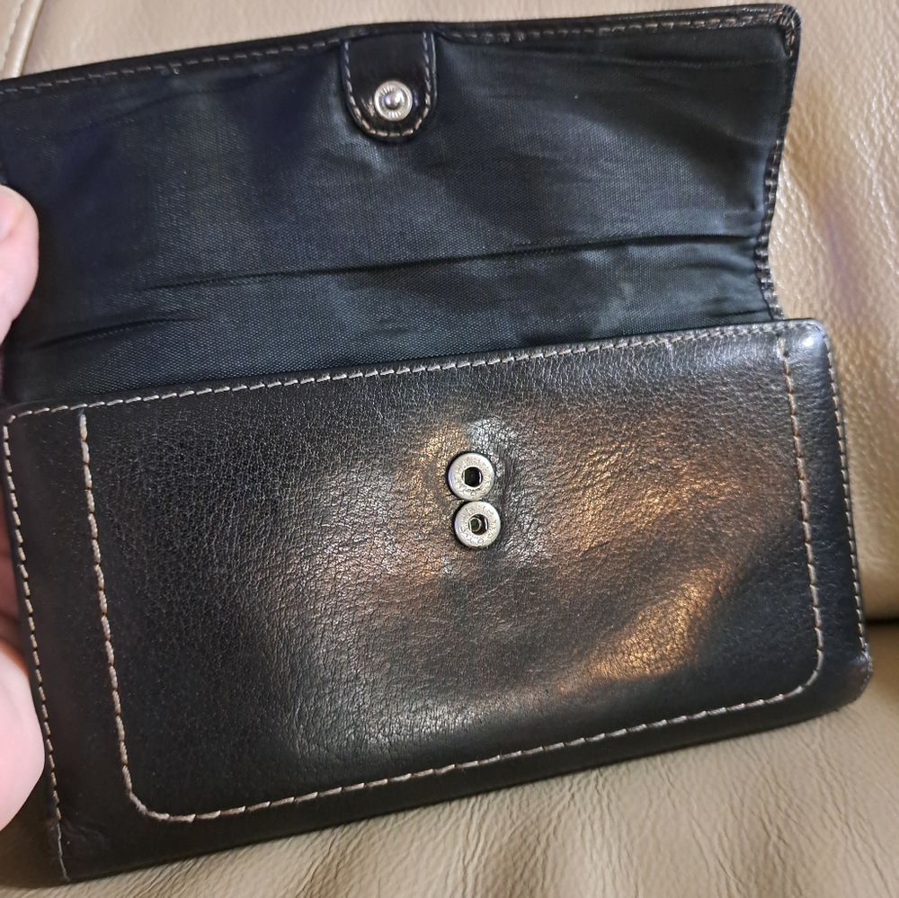 Fossil Wallet - Picture 5 of 10